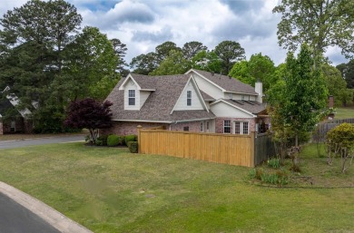Executive Maumelle Country Club home offers 5 beds, 3.5 baths on Maumelle Golf and Country Club in Arkansas - for sale on GolfHomes.com, golf home, golf lot