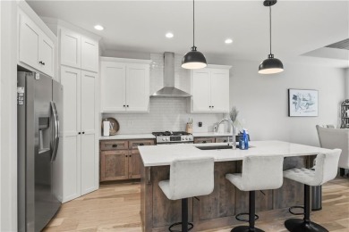Welcome to 807 NE Algonquin St #B, a beautifully crafted custom on Lakewood Oaks Golf Club, Ltd. in Missouri - for sale on GolfHomes.com, golf home, golf lot