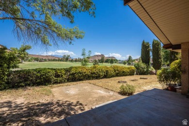 This home is move in ready with BRAND NEW carpet, paint on Bloomington Country Club in Utah - for sale on GolfHomes.com, golf home, golf lot