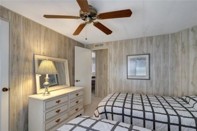Lots of space in this 2 bedroom/2 full bath 1979 manufactured on Maple Leaf Golf and Country Club in Florida - for sale on GolfHomes.com, golf home, golf lot