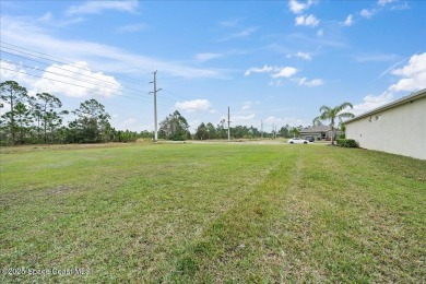 COME  SEE this BEAUTIFULLY MAINTAINED, MOVE-IN READY 3-bedroom on Majors Golf Club At Bayside Lakes in Florida - for sale on GolfHomes.com, golf home, golf lot