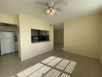 INVESTORS INVESTORS INVESTORS - RENTED FOR 2k A MONTH AND on Pine Island Ridge Country Club in Florida - for sale on GolfHomes.com, golf home, golf lot