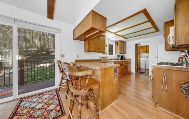 Spacious Retreat in Lake Almanor Country Club.Tucked away in a on Lake Almanor Country Club in California - for sale on GolfHomes.com, golf home, golf lot