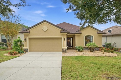 Beautifully maintained 2-bedroom, 2-bath home with a spacious on Brentwood Farms Golf Club in Florida - for sale on GolfHomes.com, golf home, golf lot