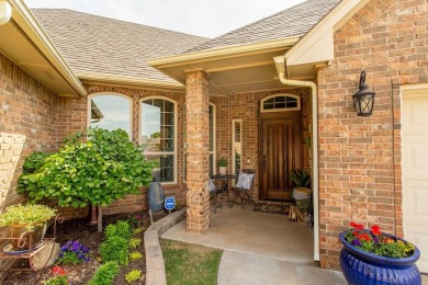 Gorgeous and inviting home located in golf course community!!! on Pheasant Run in Oklahoma - for sale on GolfHomes.com, golf home, golf lot