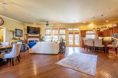 Gorgeous and inviting home located in golf course community!!! on Pheasant Run in Oklahoma - for sale on GolfHomes.com, golf home, golf lot