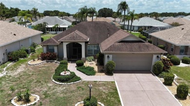 Charming Single-Family Home in Desirable Caloosa Palms II - Sun on Caloosa Greens Executive Golf Course in Florida - for sale on GolfHomes.com, golf home, golf lot