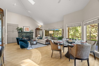 Beautifully maintained 3BR/3BA home in the coveted River's Edge on Rivers Edge Golf Resort in Oregon - for sale on GolfHomes.com, golf home, golf lot