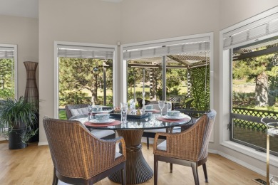 Beautifully maintained 3BR/3BA home in the coveted River's Edge on Rivers Edge Golf Resort in Oregon - for sale on GolfHomes.com, golf home, golf lot