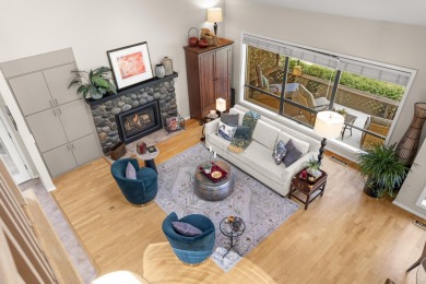 Beautifully maintained 3BR/3BA home in the coveted River's Edge on Rivers Edge Golf Resort in Oregon - for sale on GolfHomes.com, golf home, golf lot