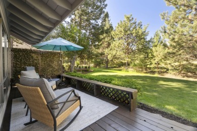 Beautifully maintained 3BR/3BA home in the coveted River's Edge on Rivers Edge Golf Resort in Oregon - for sale on GolfHomes.com, golf home, golf lot
