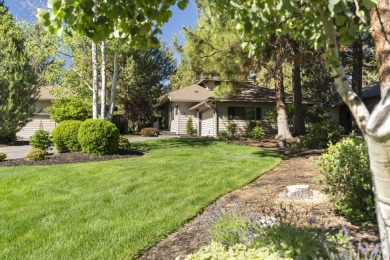 Beautifully maintained 3BR/3BA home in the coveted River's Edge on Rivers Edge Golf Resort in Oregon - for sale on GolfHomes.com, golf home, golf lot