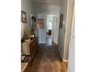 This charming 1996 2-bedroom Palm Harbor home is a must-see! on Schalamar Creek Golf and Country Club in Florida - for sale on GolfHomes.com, golf home, golf lot