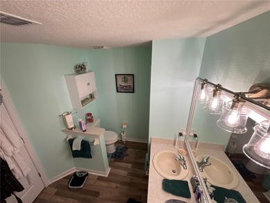 BEAUTIFUL UPDATED VILLA IN HERITAGE PINES, THIS VILLA BOASTS on Heritage Pines Country Club in Florida - for sale on GolfHomes.com, golf home, golf lot