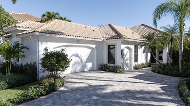 Elegant fully renovated 3 bedroom 3.5 bath single level home on Palm Beach Polo and Country Club in Florida - for sale on GolfHomes.com, golf home, golf lot