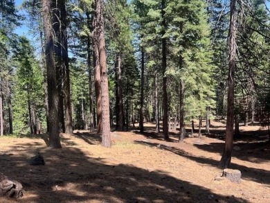 This beautiful 1.6 acre parcel offers the perfect blend of on Lake Almanor West Golf Course in California - for sale on GolfHomes.com, golf home, golf lot