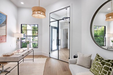 Elegant fully renovated 3 bedroom 3.5 bath single level home on Palm Beach Polo and Country Club in Florida - for sale on GolfHomes.com, golf home, golf lot