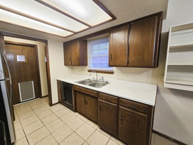 Welcome to this inviting 3-bedroom, 2-bathroom home offering on Pheasant Run in Oklahoma - for sale on GolfHomes.com, golf home, golf lot