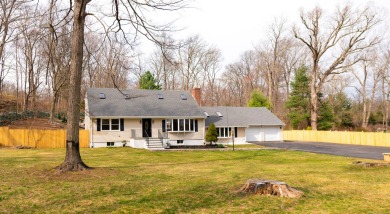 Beautiful Cape Cod style home on a cul de sac in the Silvermine on Silvermine Golf Club   in Connecticut - for sale on GolfHomes.com, golf home, golf lot