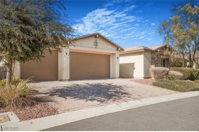 Beautiful home in the heart of Pahrump Tivoli subdivision in the on Mountain Falls Golf Course in Nevada - for sale on GolfHomes.com, golf home, golf lot