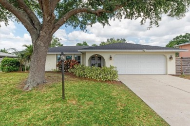 Move-In Ready - Lovingly Renovated Home! Step into a updated on Bent Tree Country Club in Florida - for sale on GolfHomes.com, golf home, golf lot