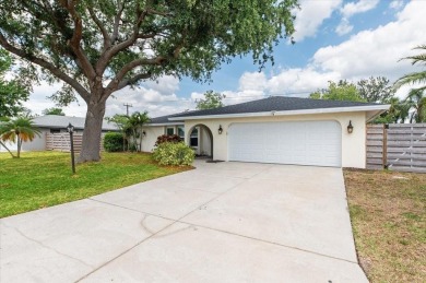 Move-In Ready - Lovingly Renovated Home! Step into a updated on Bent Tree Country Club in Florida - for sale on GolfHomes.com, golf home, golf lot