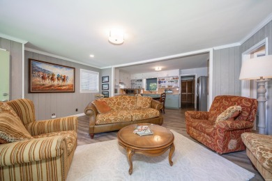 Welcome to 102 Country Club Dr., a beautifully updated 2-bedroom on Hot Springs Golf and Country Club in Arkansas - for sale on GolfHomes.com, golf home, golf lot