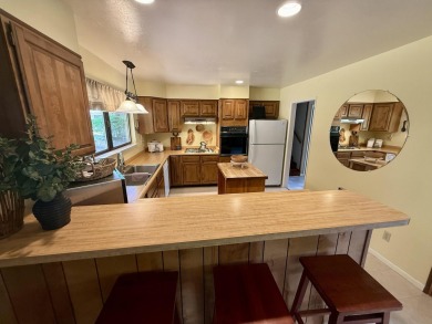 Immaculately maintained Lake Almanor Country Club home! This on Lake Almanor Country Club in California - for sale on GolfHomes.com, golf home, golf lot
