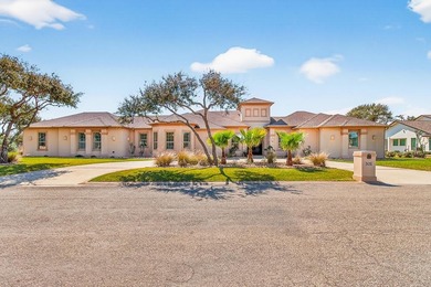 Located in prestigious Rockport Country Estates, this on Rockport Country Club in Texas - for sale on GolfHomes.com, golf home, golf lot