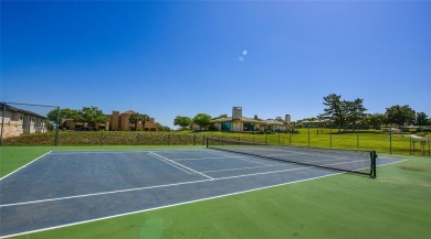 Gorgeous 2 bedroom 2 bath HORSESHOE BAY TOWNHOME - has been on Apple Rock Golf Course - Horseshoe Bay in Texas - for sale on GolfHomes.com, golf home, golf lot