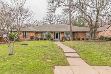 Welcome to the heart of Arlington! This rare gem is a stunning on Texas Rangers Golf Club  in Texas - for sale on GolfHomes.com, golf home, golf lot