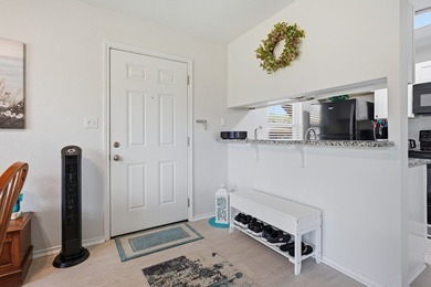 221 Marion Drive Unit B107 -- Rockport Country Club. Peaceful on Rockport Country Club in Texas - for sale on GolfHomes.com, golf home, golf lot