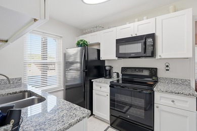 221 Marion Drive Unit B107 -- Rockport Country Club. Peaceful on Rockport Country Club in Texas - for sale on GolfHomes.com, golf home, golf lot