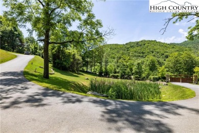 Looking to build your dream mountain home with easy access to on Elk River Club in North Carolina - for sale on GolfHomes.com, golf home, golf lot