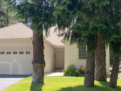 Lovely open floor plan on a cul-de-sac centrally located in on Plumas Pines Golf Resort in California - for sale on GolfHomes.com, golf home, golf lot