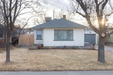 Welcome to 536 N 17th St, a beautifully updated mid-century home on Lincoln Park Golf Course in Colorado - for sale on GolfHomes.com, golf home, golf lot