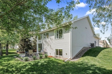 **** Nearly New Luxury Living with Over $15K in 
 on Eagle Valley Golf Course in Minnesota - for sale on GolfHomes.com, golf home, golf lot