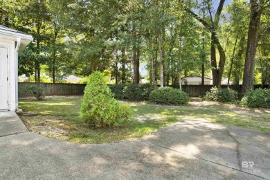 This 3 bedroom 2 bath brick home in Lake Forest is just what you on Lake Forest Yacht and Country Club in Alabama - for sale on GolfHomes.com, golf home, golf lot