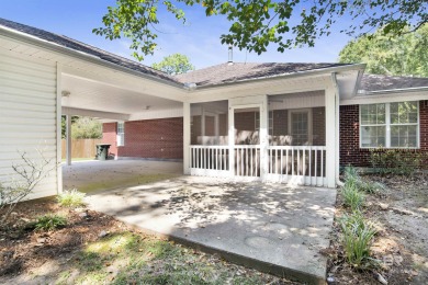 This 3 bedroom 2 bath brick home in Lake Forest is just what you on Lake Forest Yacht and Country Club in Alabama - for sale on GolfHomes.com, golf home, golf lot
