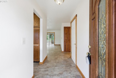 Call for details on 3.375% Rate Assumable Loan! Charming home on Gresham Golf Course in Oregon - for sale on GolfHomes.com, golf home, golf lot