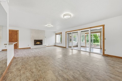 Call for details on 3.375% Rate Assumable Loan! Charming home on Gresham Golf Course in Oregon - for sale on GolfHomes.com, golf home, golf lot