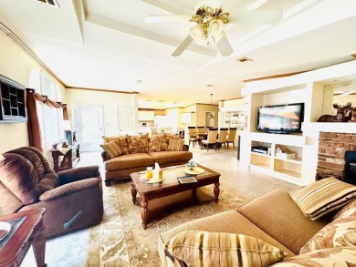 Immaculate Triple-Wide Beauty! Spacious 3 Bed / 2 Bath in on Schalamar Creek Golf and Country Club in Florida - for sale on GolfHomes.com, golf home, golf lot