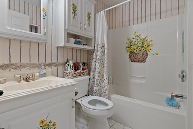 Welcome to 277 Greenbriar Court located in The Fairways a 55+ on Mays Landing Golf and Country Club in New Jersey - for sale on GolfHomes.com, golf home, golf lot