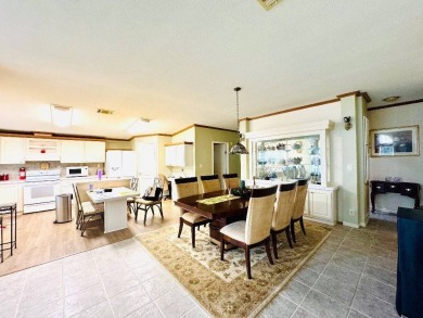 Immaculate Triple-Wide Beauty! Spacious 3 Bed / 2 Bath in on Schalamar Creek Golf and Country Club in Florida - for sale on GolfHomes.com, golf home, golf lot