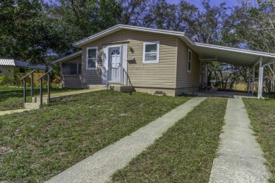 Affordable And Adorable 2br/1ba Home In The Shores. Well-cared on St. Augustine Shores Golf Club in Florida - for sale on GolfHomes.com, golf home, golf lot