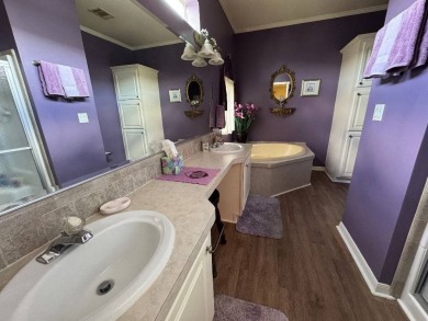 Immaculate Triple-Wide Beauty! Spacious 3 Bed / 2 Bath in on Schalamar Creek Golf and Country Club in Florida - for sale on GolfHomes.com, golf home, golf lot