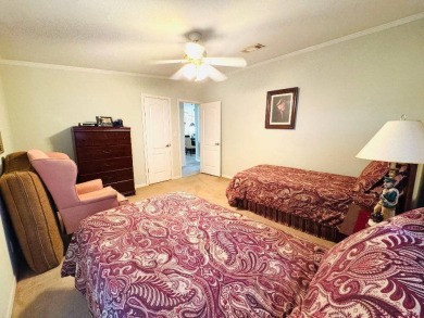 Immaculate Triple-Wide Beauty! Spacious 3 Bed / 2 Bath in on Schalamar Creek Golf and Country Club in Florida - for sale on GolfHomes.com, golf home, golf lot