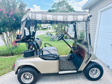 Immaculate Triple-Wide Beauty! Spacious 3 Bed / 2 Bath in on Schalamar Creek Golf and Country Club in Florida - for sale on GolfHomes.com, golf home, golf lot
