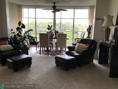 MOTIVATED SELLER! This 3/2 end unit is well maintained and on Palm-Aire Country Club and Resort - The Oaks in Florida - for sale on GolfHomes.com, golf home, golf lot