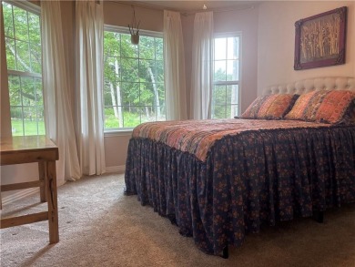 This beautifully updated and maintained 3-bedroom, 2  1/2  -bath on Holiday Island Executive Golf Course in Arkansas - for sale on GolfHomes.com, golf home, golf lot